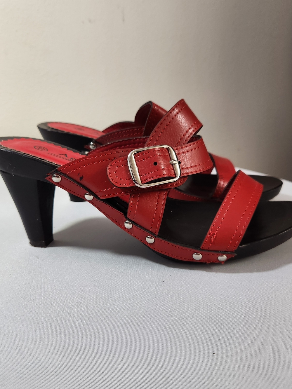 ⭐️Agape Red Black Platform Wedge Sandals Strappy Buckle Festival Y2K Size 10